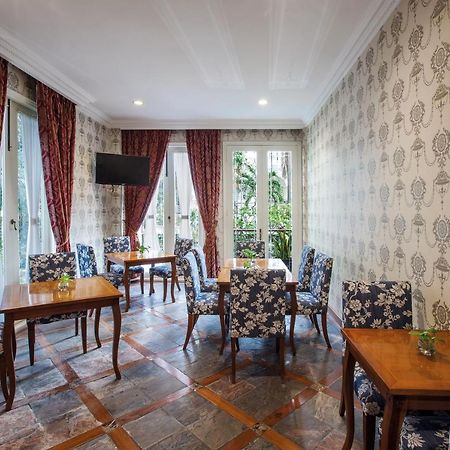 Artotel Casa Hangtuah Jakarta Exterior foto