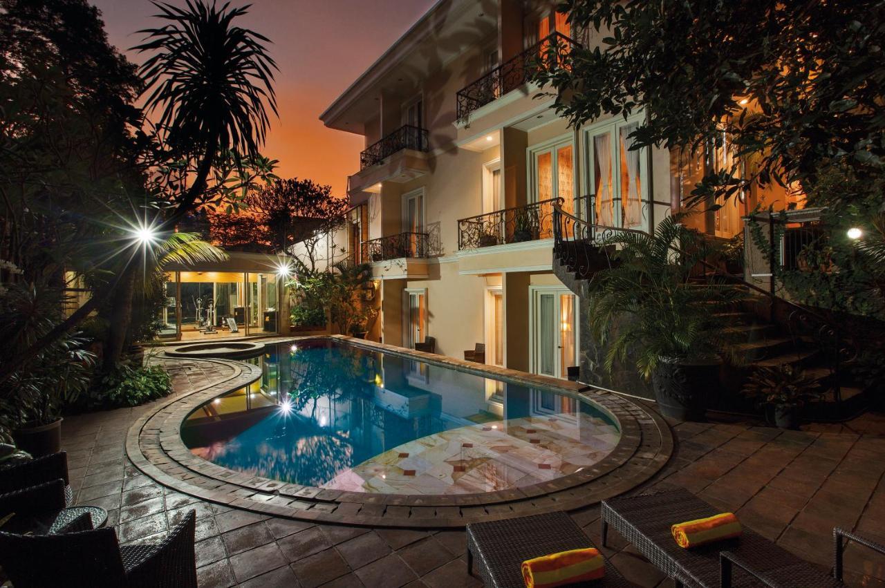 Artotel Casa Hangtuah Jakarta Exterior foto